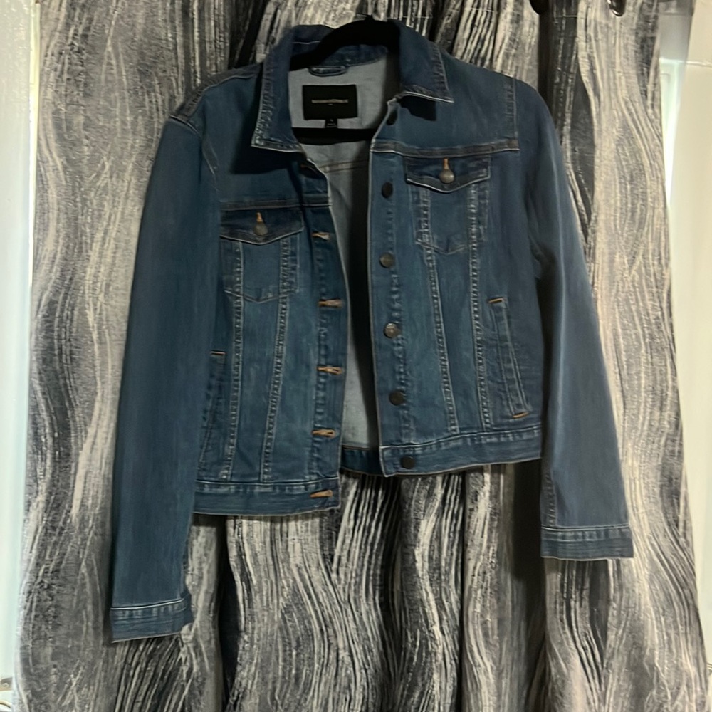 Jean jacket from banana republic excellent condition